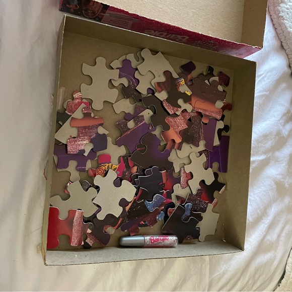 Vintage 90s Barbie glitter puzzle - Picture 3 of 4